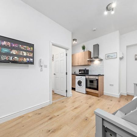 Canary Wharf Apartments ลอนดอน ภายนอก รูปภาพ