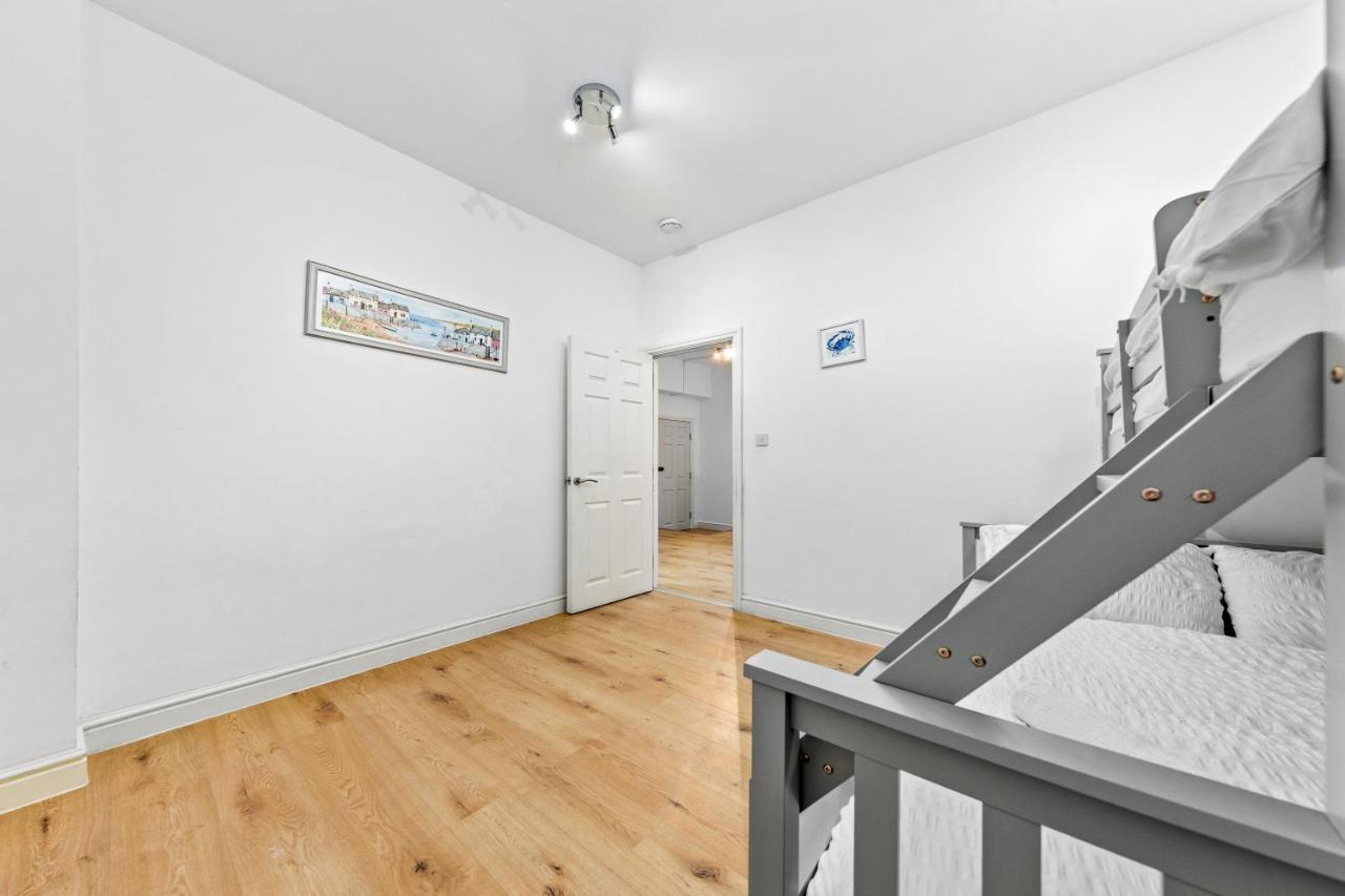 Canary Wharf Apartments ลอนดอน ภายนอก รูปภาพ