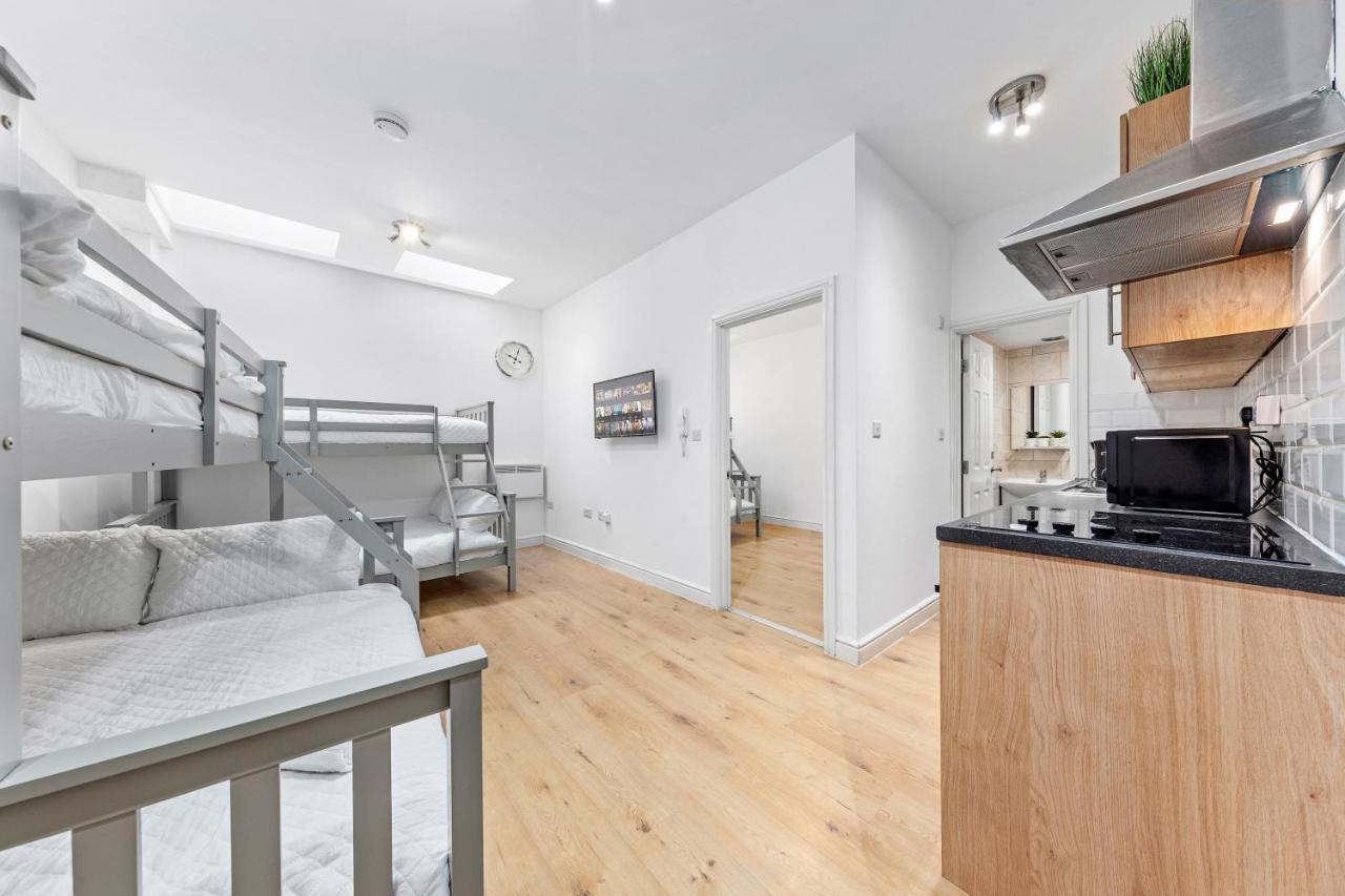 Canary Wharf Apartments ลอนดอน ภายนอก รูปภาพ
